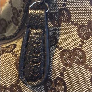 Gucci hobo shoulder bag..vintage!